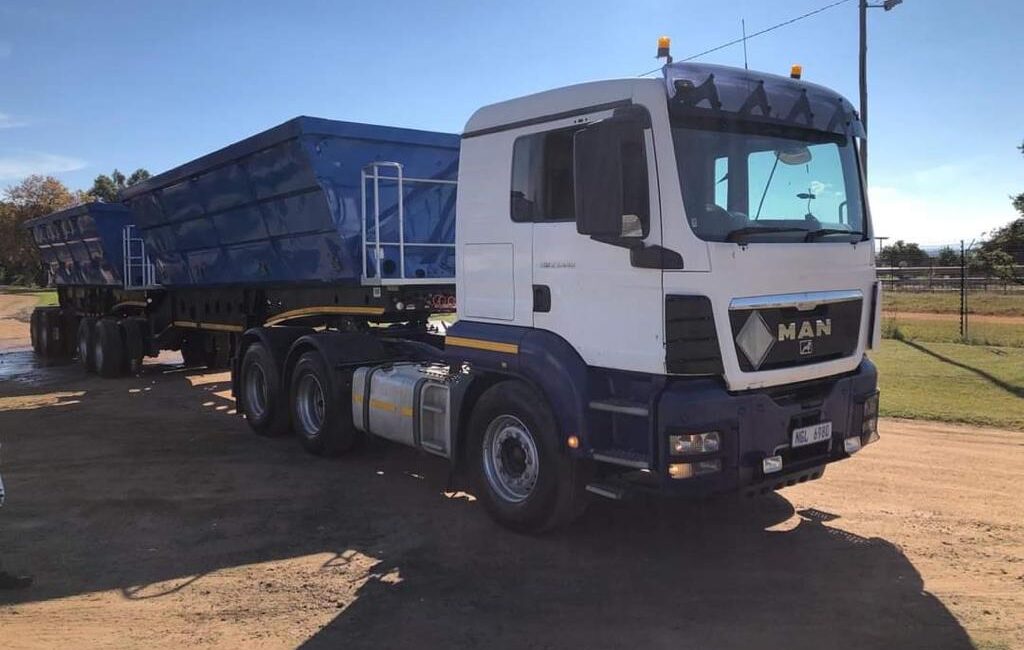 34 ton side tipper for hire