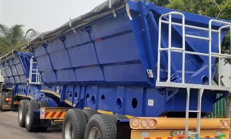 34 Ton Side Tipper Trucks for hire-Side Tipper